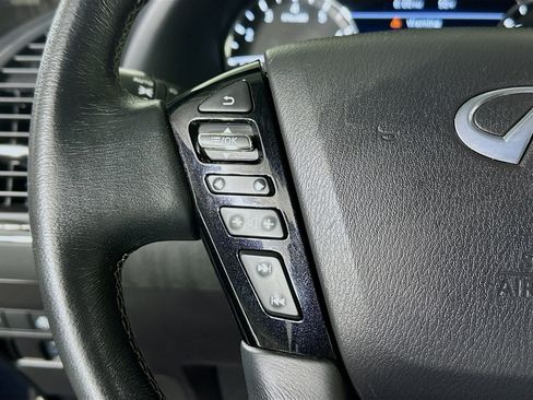 Used 2024 INFINITI QX80 Luxe RWD image 16