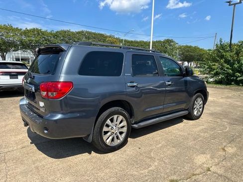 Used 2010 Toyota Sequoia Limited AWD/4WD image 6