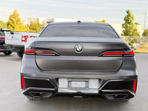 Used 2023 BMW 760i xDrive AWD/4WD image 10