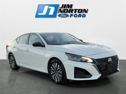 Used 2025 Nissan Altima 2.5 SV