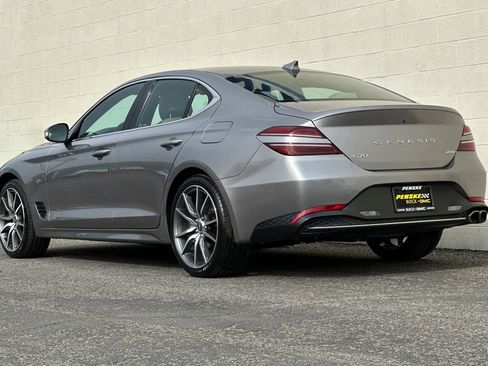 Used 2023 Genesis G70 2.0T image 6