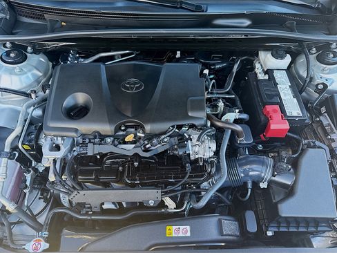 Used 2024 Toyota Camry SE w/ Convenience Package image 34