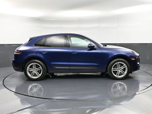 Certified 2023 Porsche Macan Turbo image 9