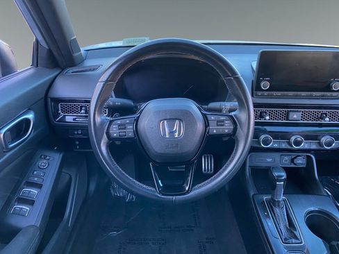 Used 2022 Honda Civic Sport image 12