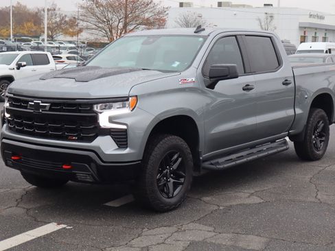 Used 2024 Chevrolet Silverado 1500 LT Trail Boss w/ Convenience Package II image 5