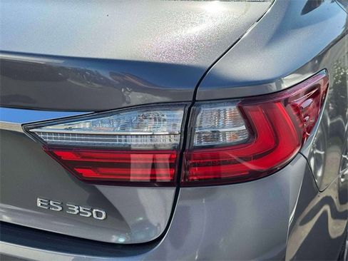 Used 2017 Lexus ES 350 image 11