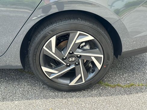 New 2025 Hyundai Elantra Sport image 19