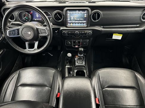 Used 2023 Jeep Wrangler Unlimited Sahara AWD/4WD image 12