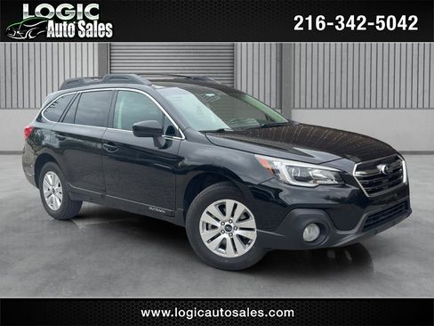 Used 2018 Subaru Outback 2.5i Premium AWD/4WD image 1