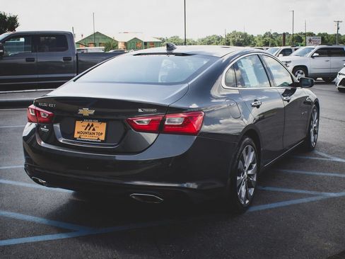 Used 2016 Chevrolet Malibu Premier w/ Driver Confidence Package II FWD image 11