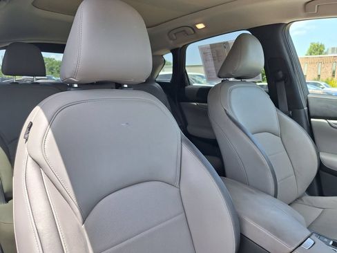 Used 2023 INFINITI QX50 Luxe FWD image 28