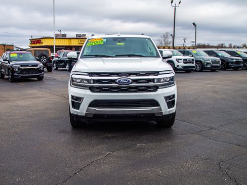 Used 2024 Ford Expedition Max Limited image 2