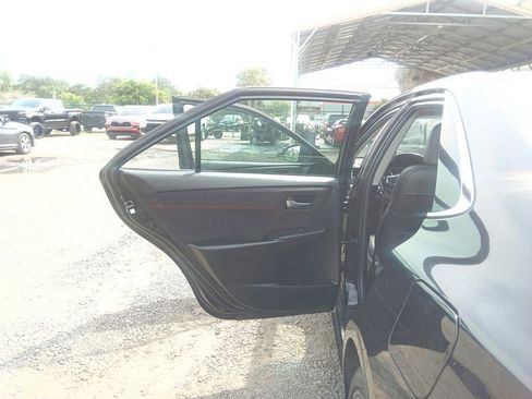 Used 2016 Toyota Camry XSE w/ Moonroof Package FWD image 29