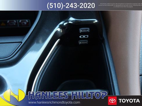 New 2026 Toyota Crown Signia image 24