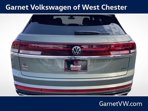New 2026 Volkswagen Atlas Cross Sport SEL Premium R-Line AWD/4WD image 4