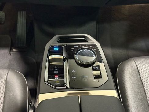 Used 2024 BMW iX xDrive50 w/ Premium Package image 25