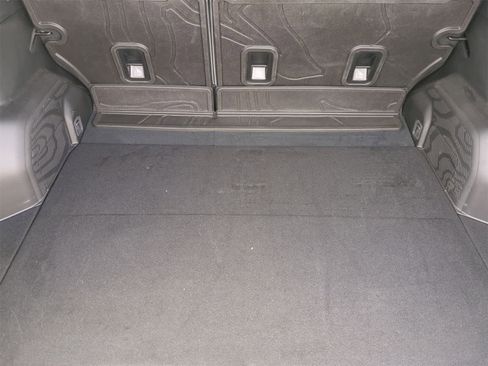 Used 2025 Subaru Forester image 32