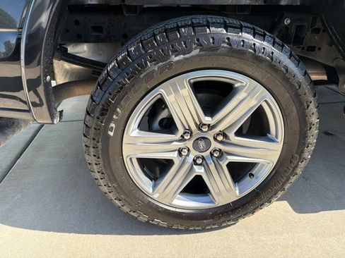 Used 2019 Ford F150 XLT w/ Equipment Group 302A Luxury AWD/4WD image 29