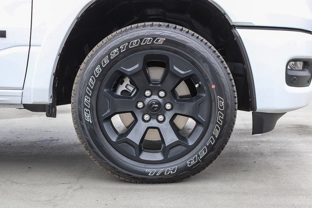 New 2026 RAM 1500 Big Horn AWD/4WD image 11