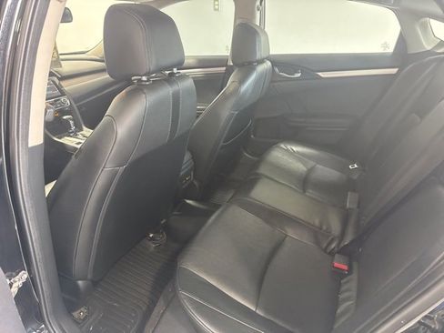 Used 2017 Honda Civic Touring image 15