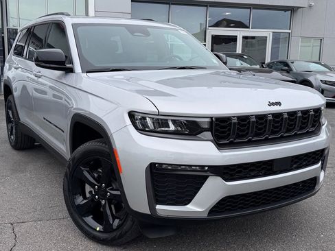New 2026 Jeep Grand Cherokee L Limited AWD/4WD image 1