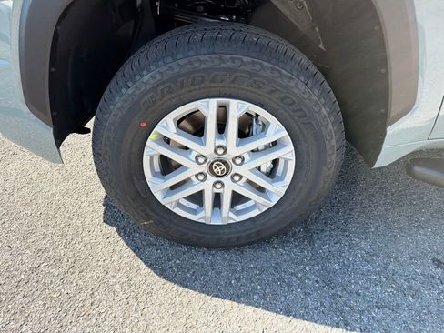 New 2026 Toyota Tundra SR5 AWD/4WD image 5