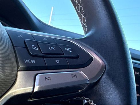 Used 2022 Volkswagen Atlas SE image 17