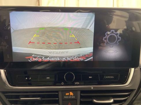 New 2025 Nissan Altima 2.5 SR w/ SR Premium Package image 15