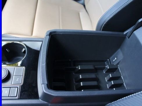 Used 2023 Volkswagen Atlas Cross Sport SE image 45