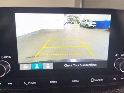 Used 2023 Honda Civic Sport image 25