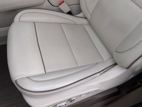 Used 2022 GMC Yukon Denali image 25