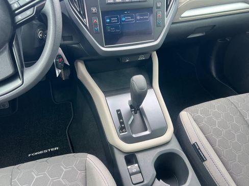 Certified 2025 Subaru Forester AWD/4WD image 14