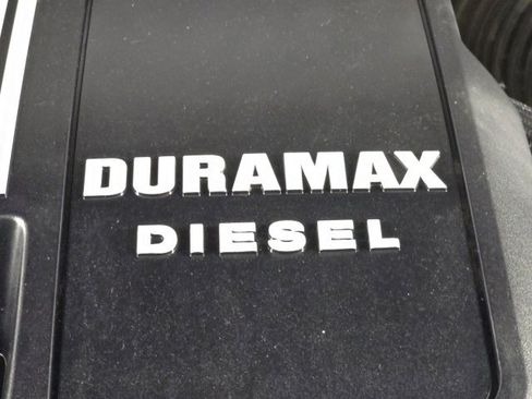 Used 2023 Chevrolet Tahoe RST w/ Luxury Package image 11