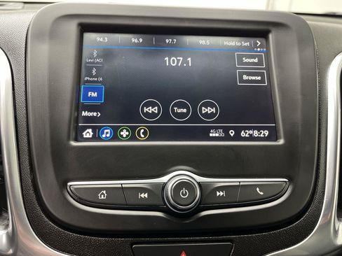 Used 2021 Chevrolet Equinox LT AWD/4WD image 16