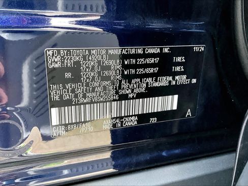 Used 2025 Toyota RAV4 XLE AWD/4WD image 37