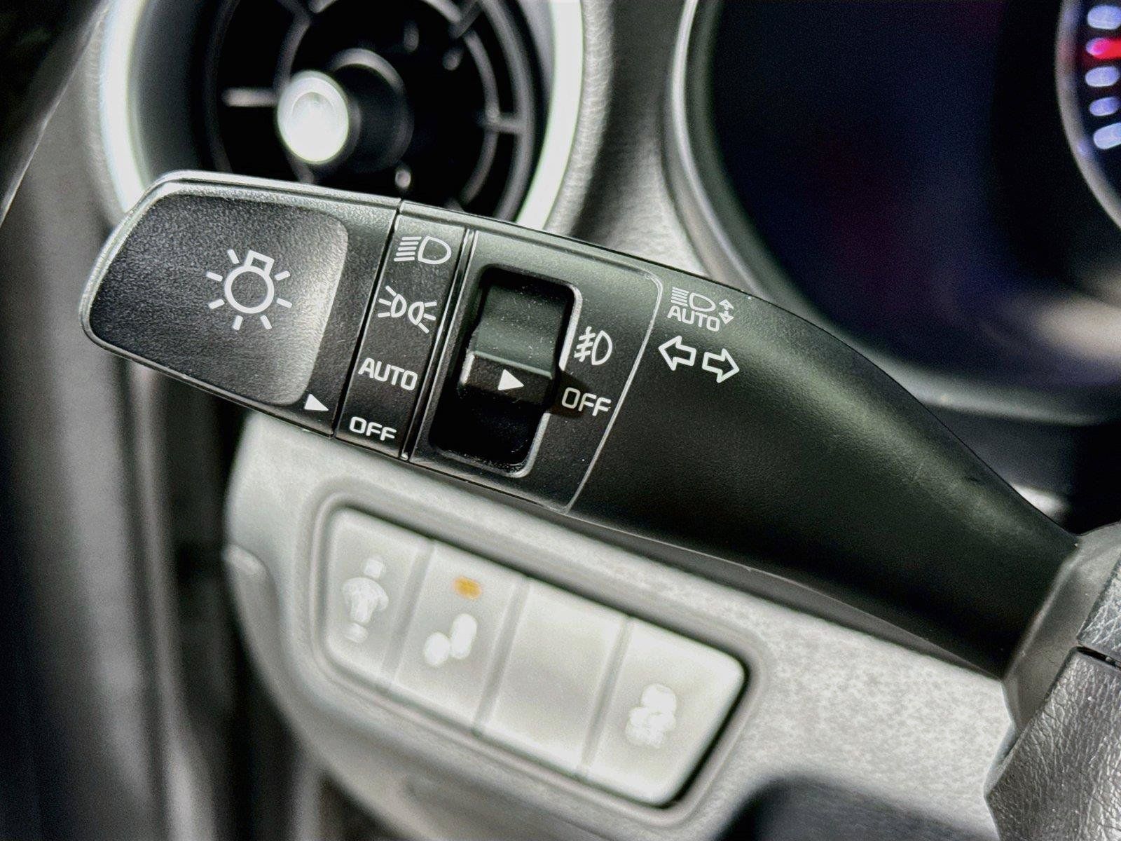 Used 2024 Kia Forte GT-Line w/ GT-Line Premium Package FWD image 12