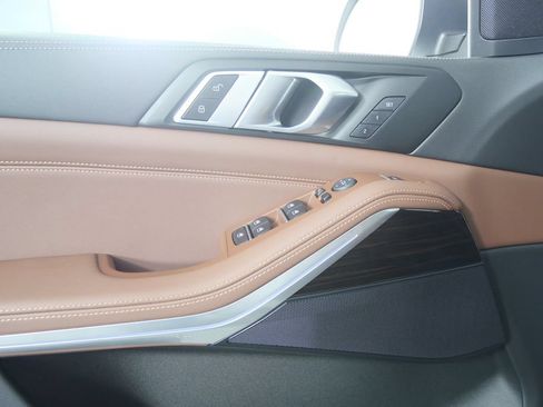 Used 2024 BMW X5 sDrive40i w/ Parking Assistance Package RWD image 9