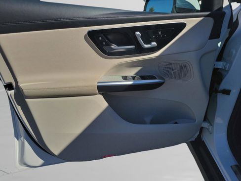 Certified 2023 Mercedes-Benz GLC 300 4MATIC image 29