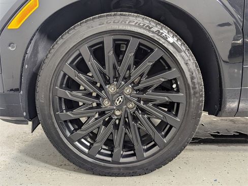 Used 2024 Hyundai Santa Fe Calligraphy image 9