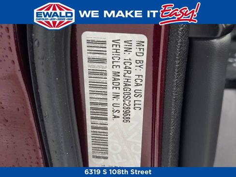 New 2025 Jeep Grand Cherokee Laredo X w/ Trailer Tow Package image 26