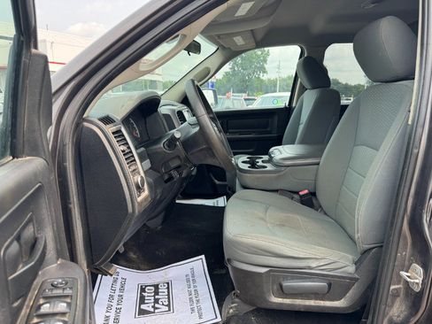 Used 2014 RAM 1500 ST w/ SXT Appearance Group AWD/4WD image 15