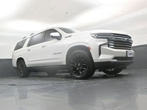Used 2023 Chevrolet Suburban High Country AWD/4WD image 41
