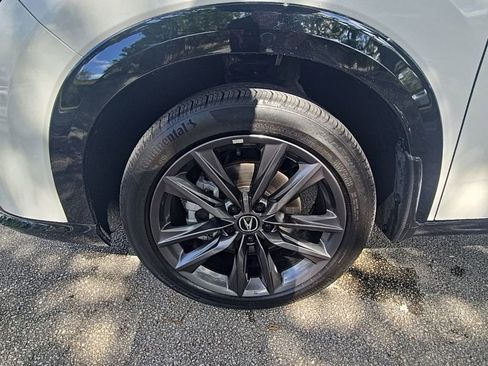 Used 2025 Acura ADX A-Spec image 9