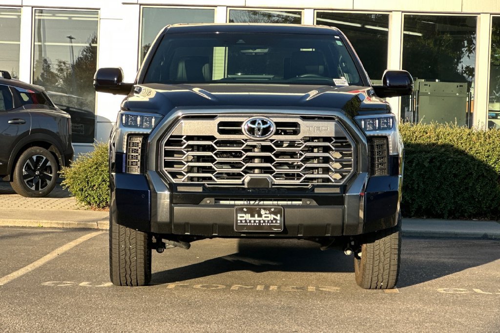 Used 2025 Toyota Tundra Platinum w/ TRD Off-Road Package AWD/4WD image 12