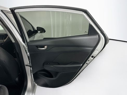 Used 2022 Hyundai Accent SE FWD image 27