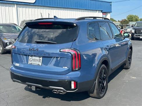 Used 2025 Kia Telluride EX X-Line AWD/4WD image 3