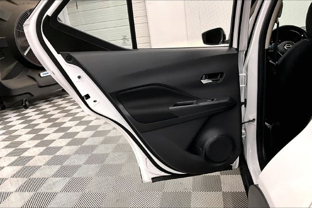 Used 2022 Nissan Kicks SV FWD image 23