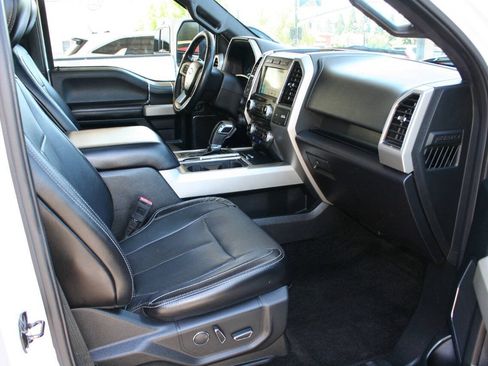 Used 2018 Ford F150 Lariat w/ Equipment Group 502A Luxury AWD/4WD image 15