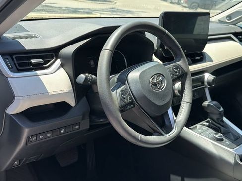 Certified 2023 Toyota RAV4 XLE Premium AWD/4WD image 10