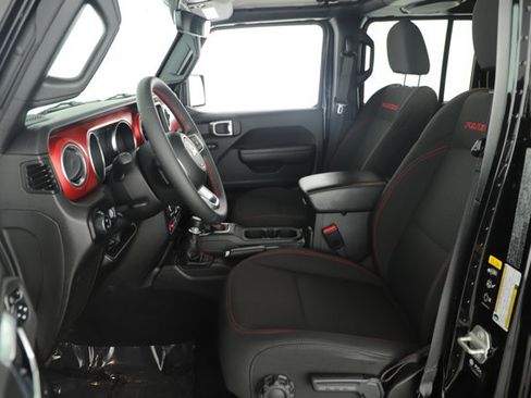 Used 2023 Jeep Gladiator Rubicon w/ Trailer Tow Package image 8